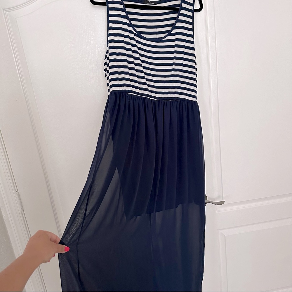EUC striped maxi dress navy/white - SZ 3x